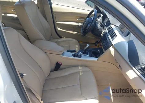 2013 BMW 328I из США, поврежденный, VIN WBA3A5G51DNP26366